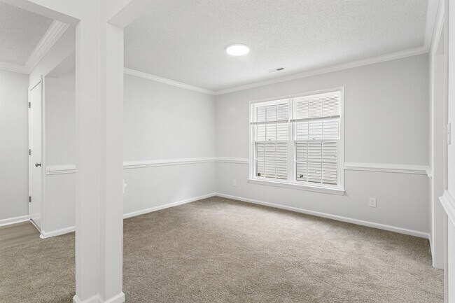 Building Photo - 903 Belvoir Cir