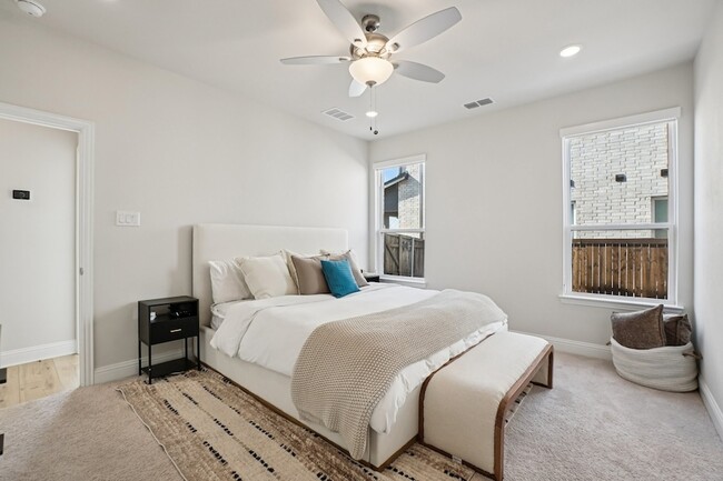 Building Photo - 11422 Chepstow Crescent Ct