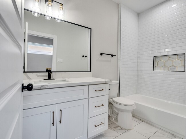 Building Photo - 4713 Talina Way