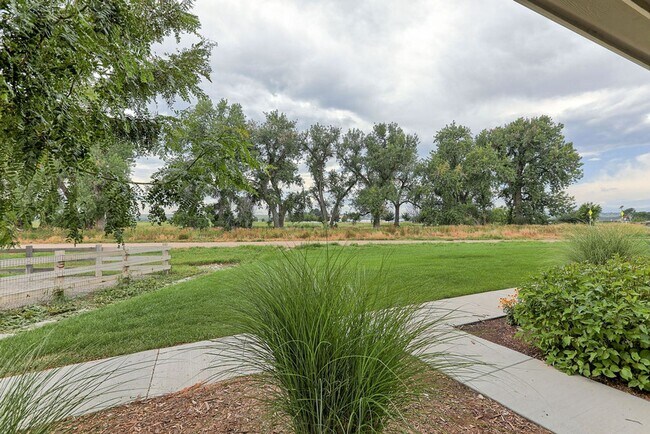 Building Photo - 1695 Grand Ave