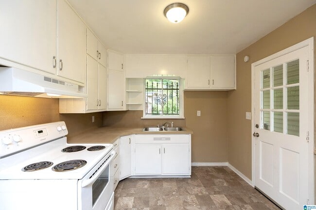 Building Photo - 405 Cheri Ln