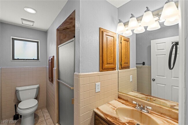 Building Photo - 1765 Belcastro St