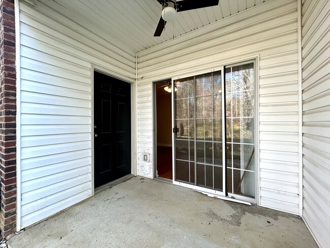 Building Photo - 2132 Sardony Ln
