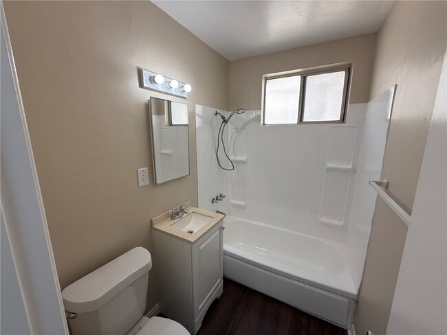 Building Photo - 414 N San Gabriel Ave