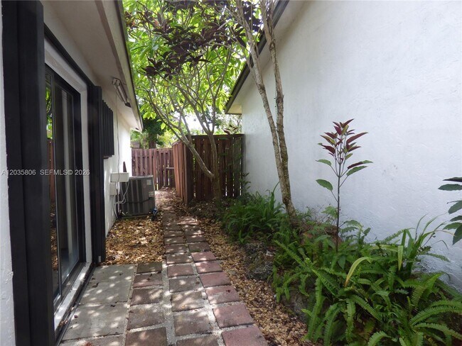 Building Photo - 10857 SW 132nd Cir Ct