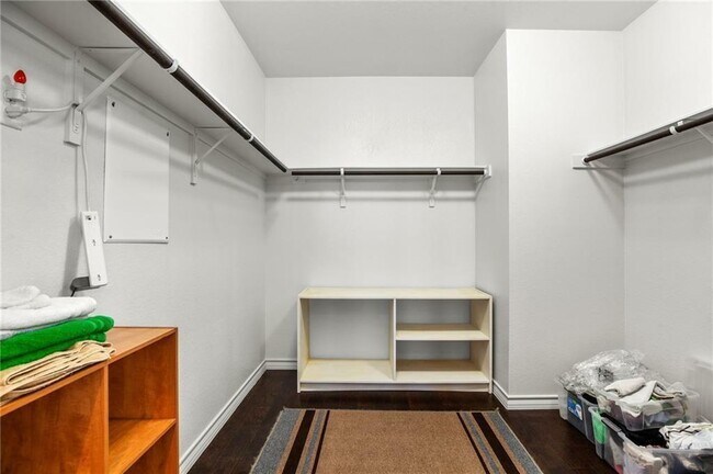 Building Photo - 17621 Silent Harbor Loop