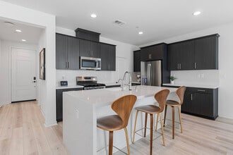 Building Photo - 39532 Tannat Dr