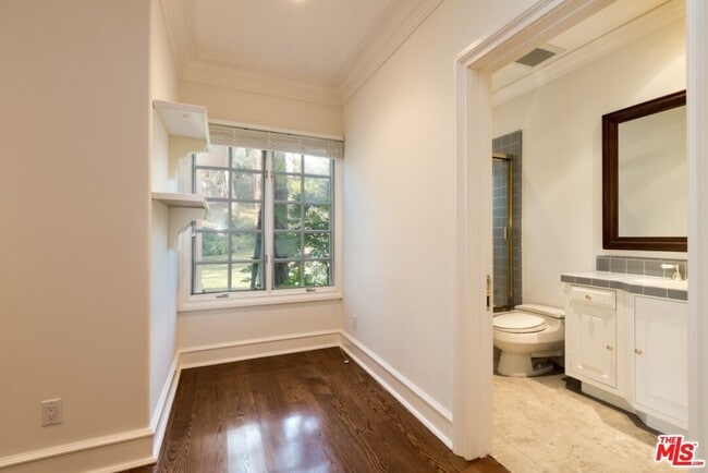 Building Photo - 1450 Cuesta Linda Dr