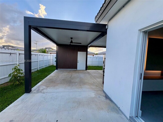 Building Photo - 11620 SW 241st St