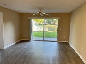 Building Photo - The Grand Isles - Key Lago