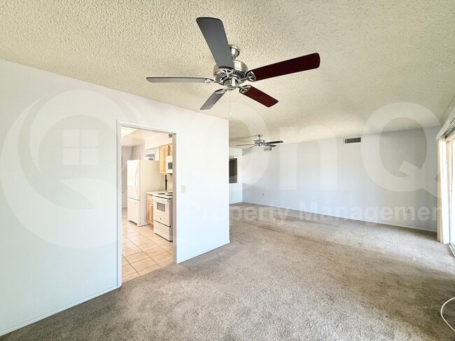 Building Photo - 10829 W Sarabande Cir