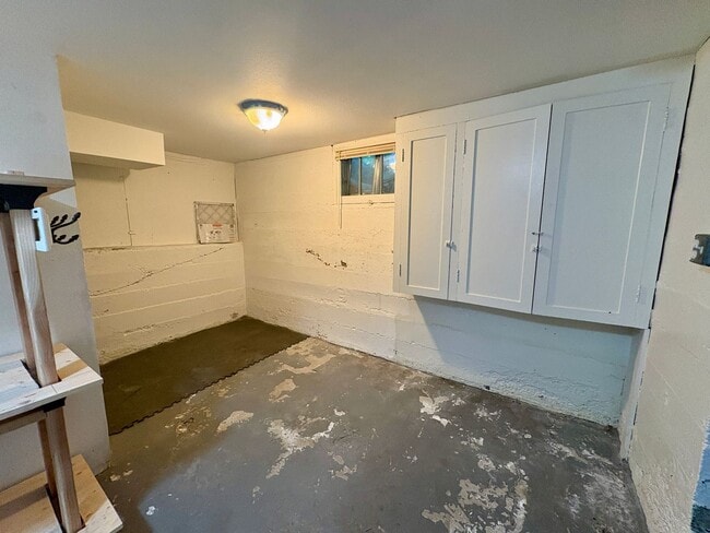 Building Photo - 2 bed 1 bath Home Near the Historic District