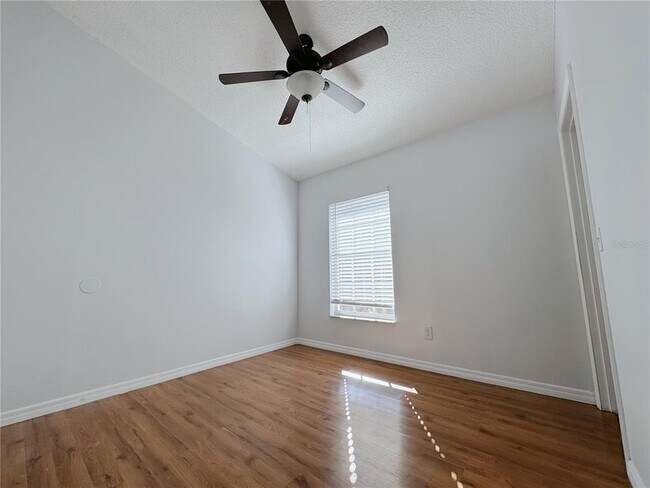 Building Photo - 8706 Fort Shea Ave