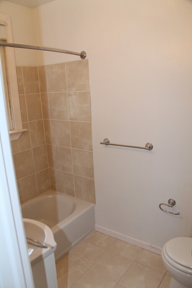 Interior Photo - Southmore Court