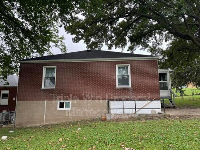 Building Photo - 2139 Kappel Dr