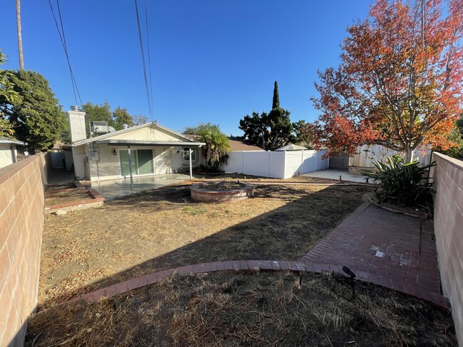 Building Photo - 11211 Gaviota Ave