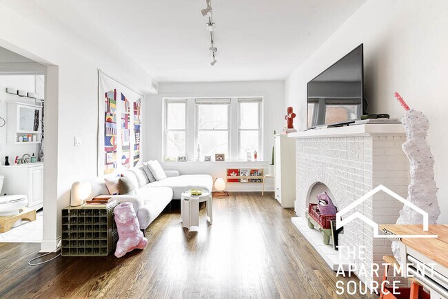 Building Photo - 2613 N Fairfield Ave