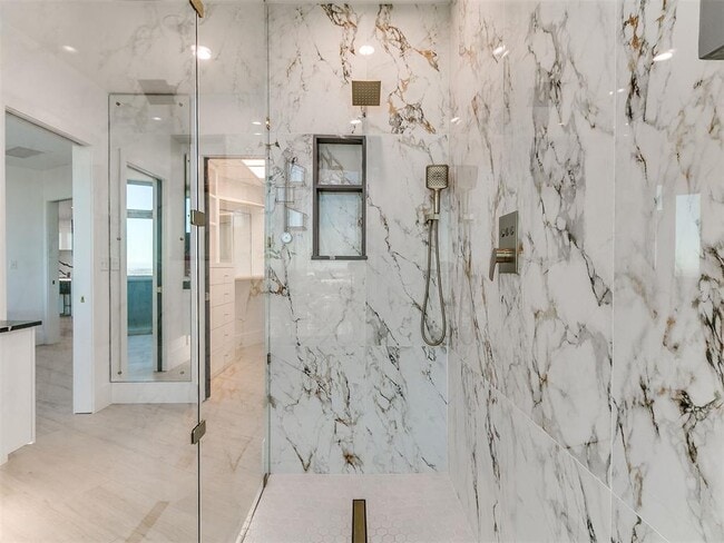 Building Photo - 5900 Mosteller Dr