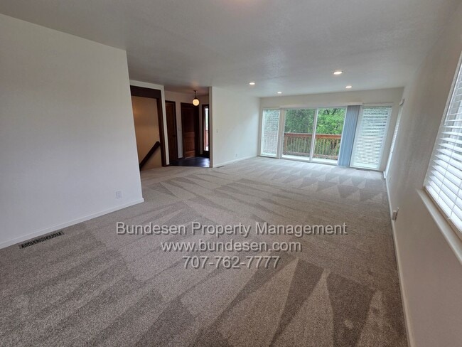 Building Photo - Beautifully remodeled 3+Bedrooms, 3 bath home ~628 Canyon Road, Novato