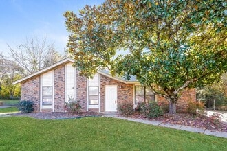 Building Photo - 6236 Nature Dr