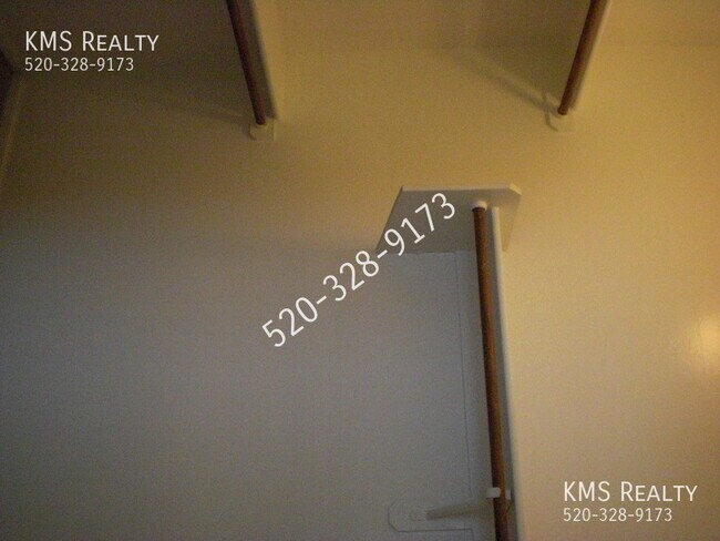 Building Photo - 6735 S Via Molino De Viento