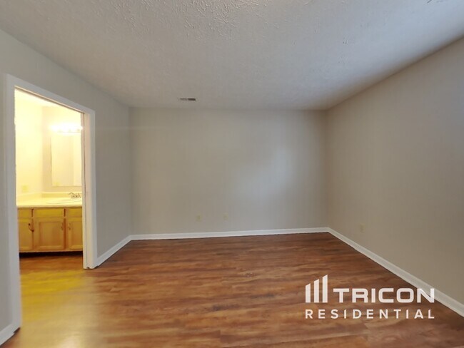 Building Photo - 12115 Mockernut Ct