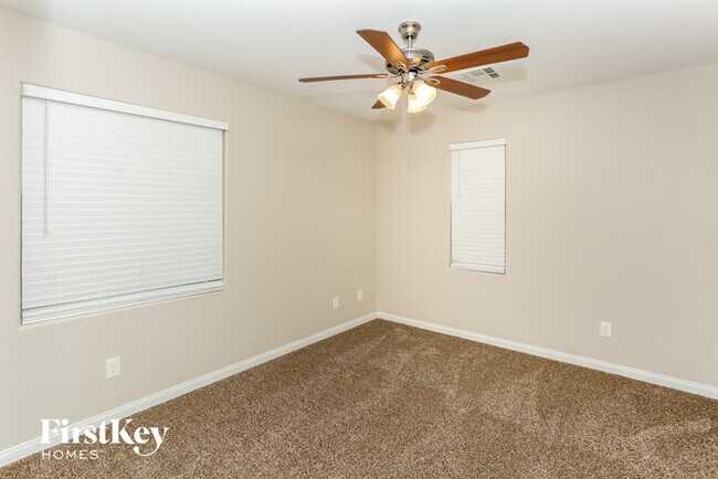 Building Photo - 9409 Hillside View Ct