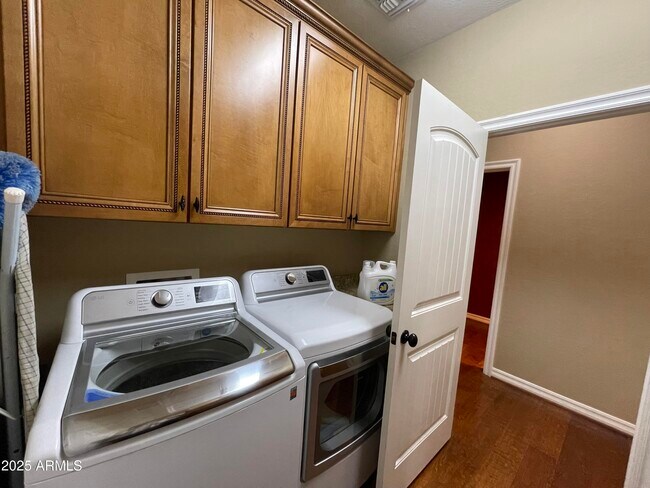 Building Photo - 4730 S Platinum Ct