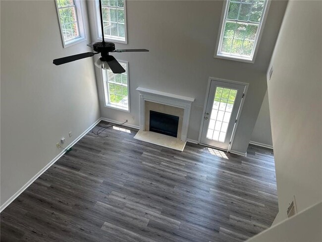 Building Photo - 6133 Mulberry Park Dr