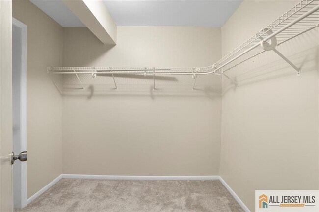 Building Photo - 73 Tennyson Dr