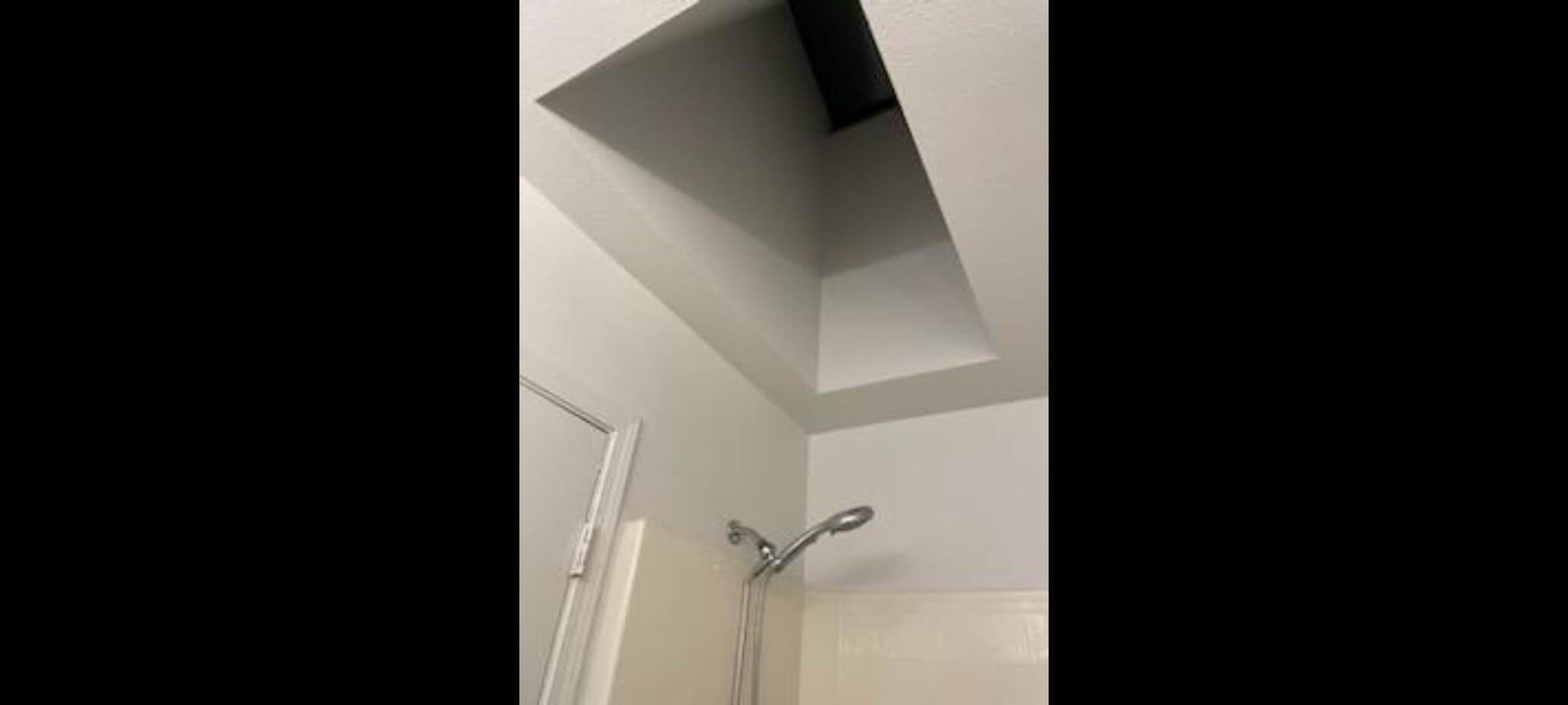 Bathroom sky light - 803 N 20th Ave