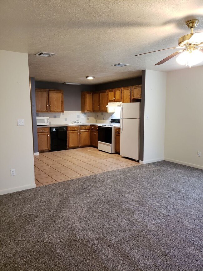Building Photo - 2800-2804 90th Street