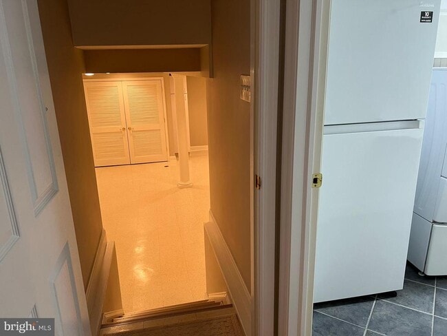 Building Photo - 6830 Pacific Ln