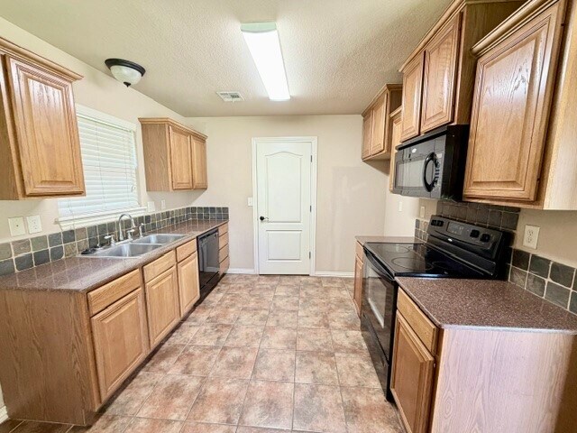 Building Photo - 3791 W Mahogany Dr