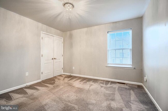 Building Photo - 601 Long Wall Dr