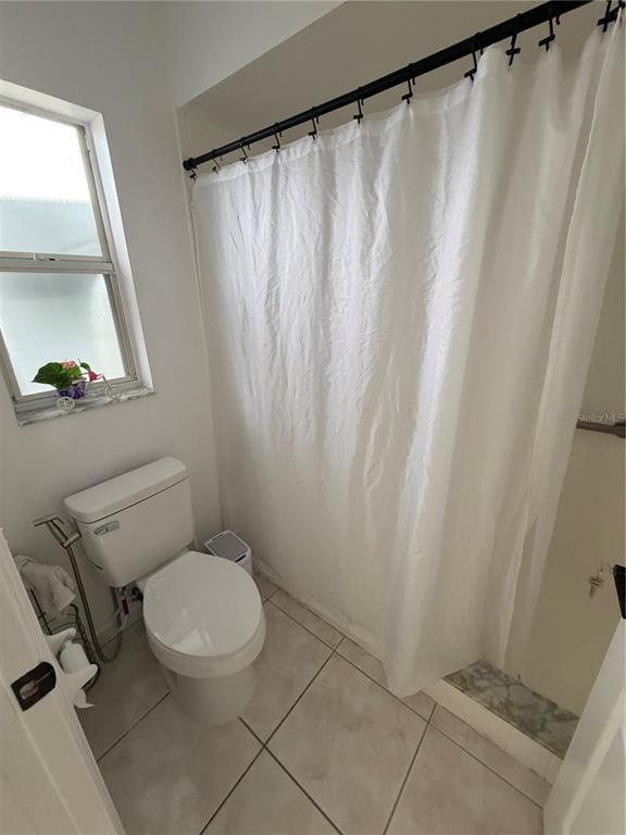 Building Photo - 305 Michigan Pl