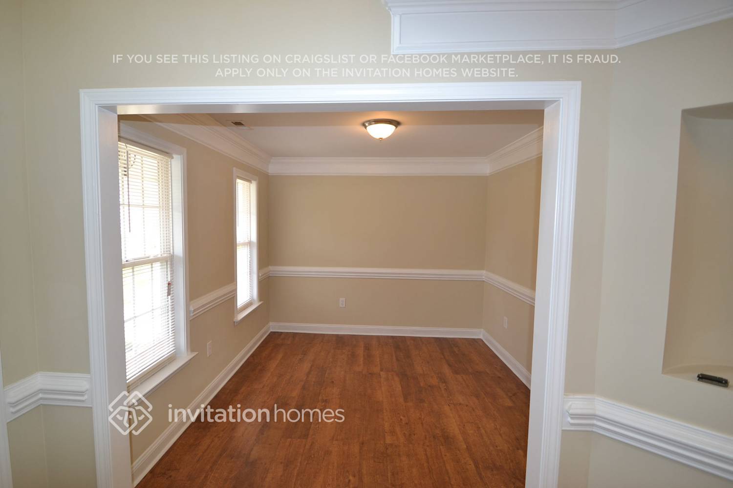 Building Photo - 9203 High Rock Dr