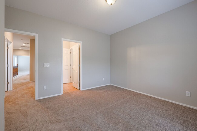 Building Photo - Coming Soon! 4 bed, 3.5 bath house in Stet...