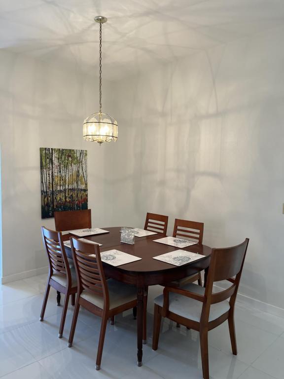 Building Photo - 13106 Dobree Pl