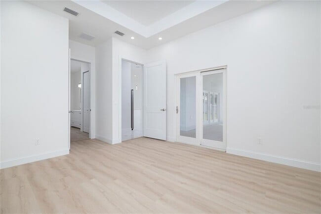 Building Photo - 9 Watkins Pl