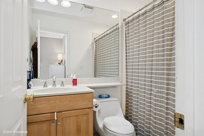 Building Photo - 1208 Parliament Ct