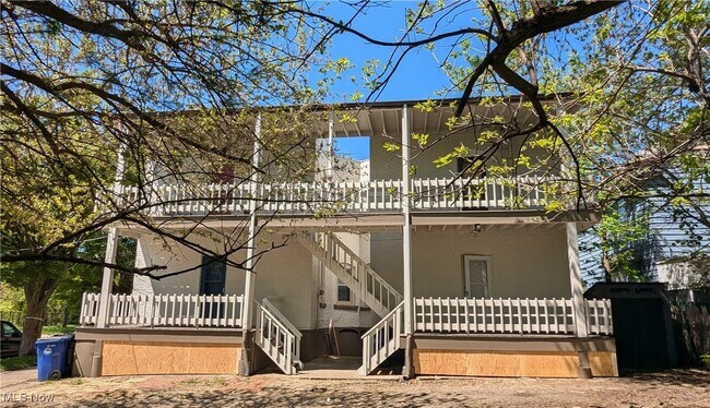 Building Photo - 1463 W 84th St