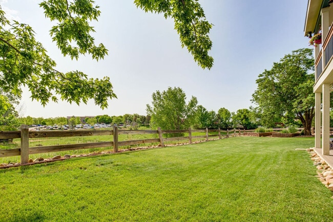 Building Photo - 9492 Sand Hill Pl