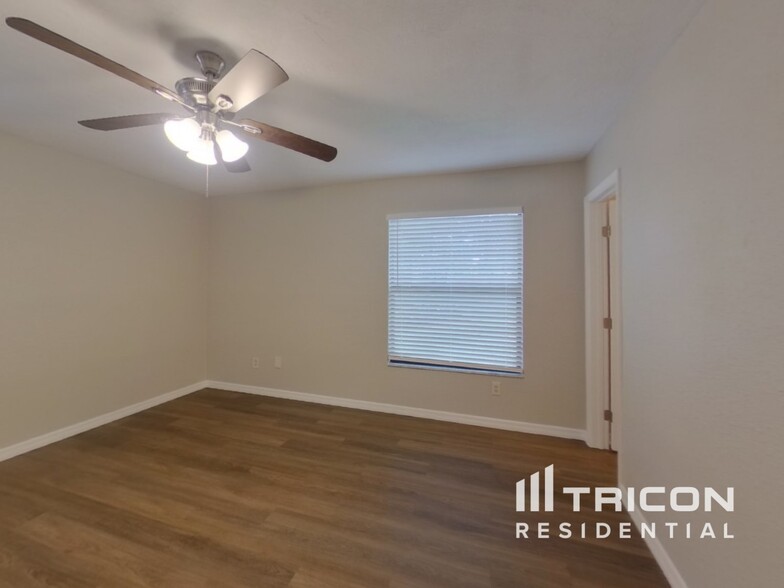 Building Photo - 483 Spruceview Dr