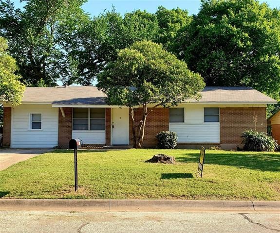 Primary Photo - 605 Pershing Dr