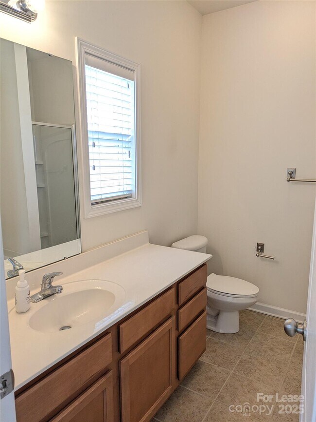 Building Photo - 103 Chawton Ln