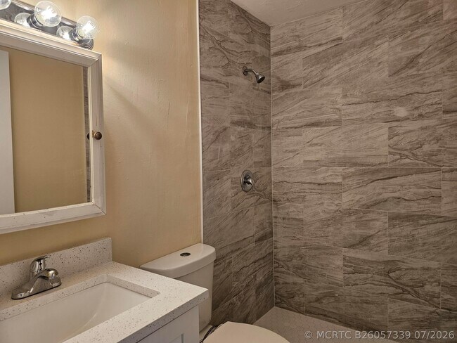Building Photo - 5836 S 37th Ct