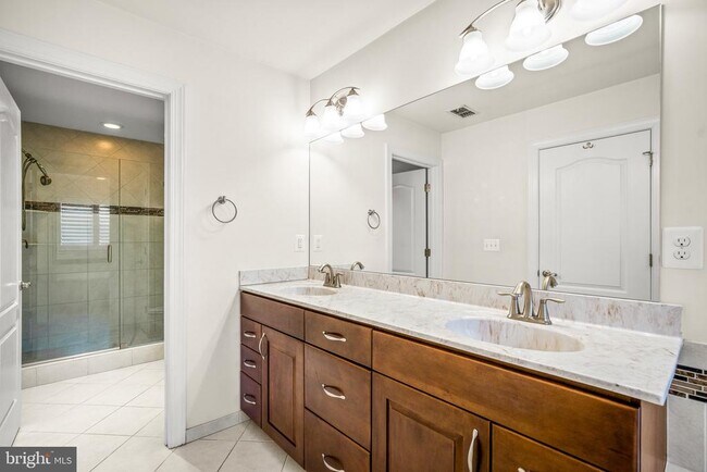 Building Photo - 211 Mill St