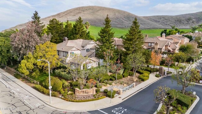 Building Photo - 504 Rustic Hills Dr