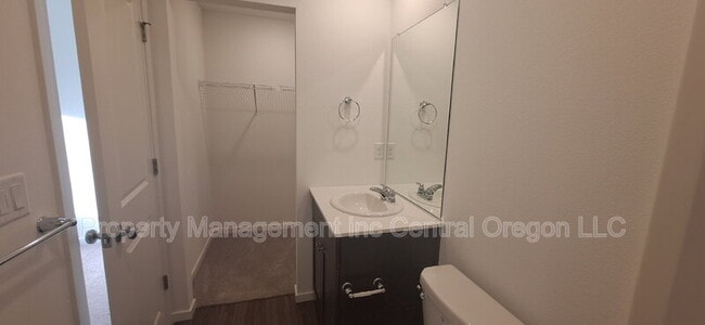 Building Photo - 1349 NE Cobbleridge Lp